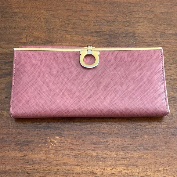 Salvatore Ferragamo wallet - Picture 1 of 14